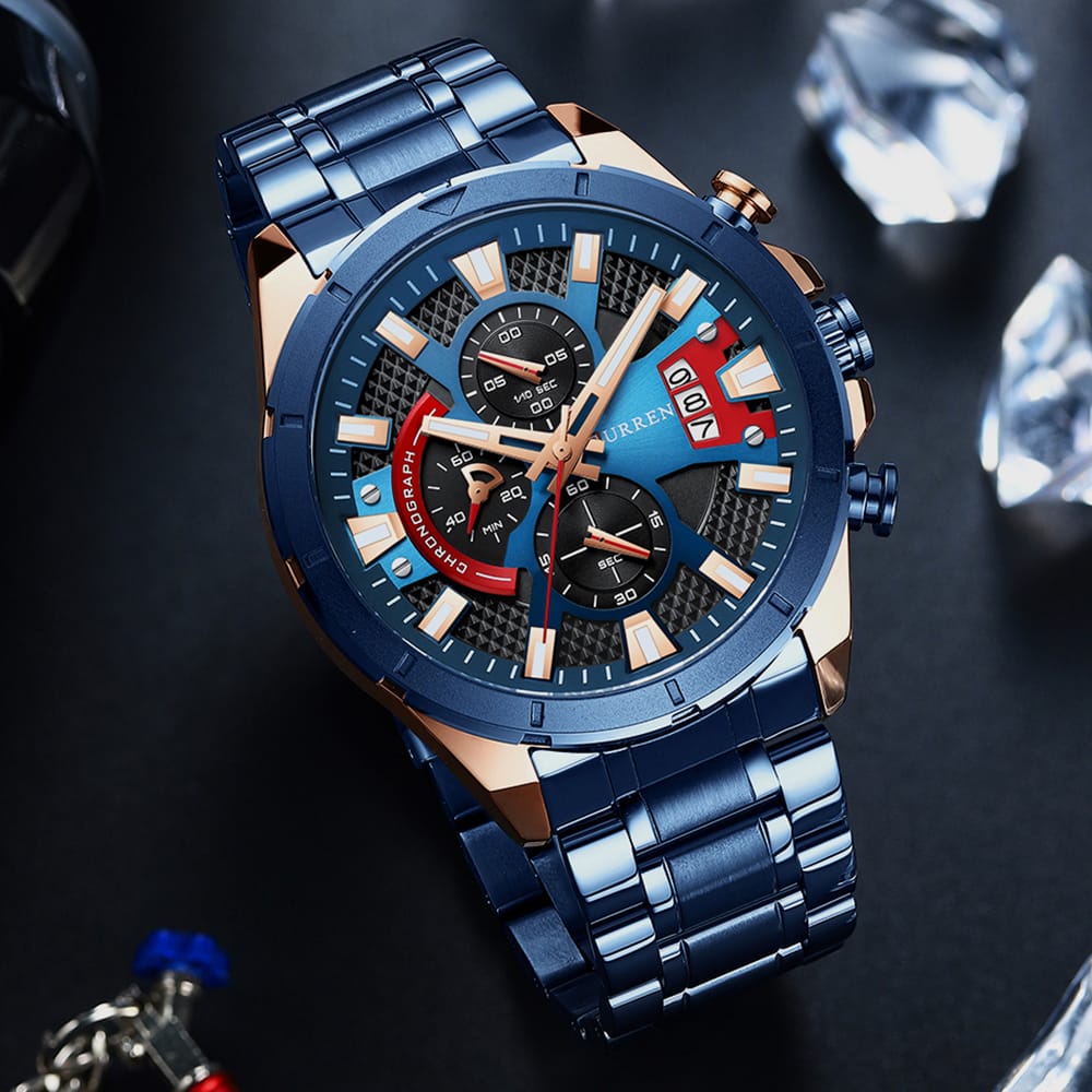 Curren 8401 est une montre robuste, avec un look sportif et moderne, et offrant la praticité d'un chronographe et d'un affichage de la date.